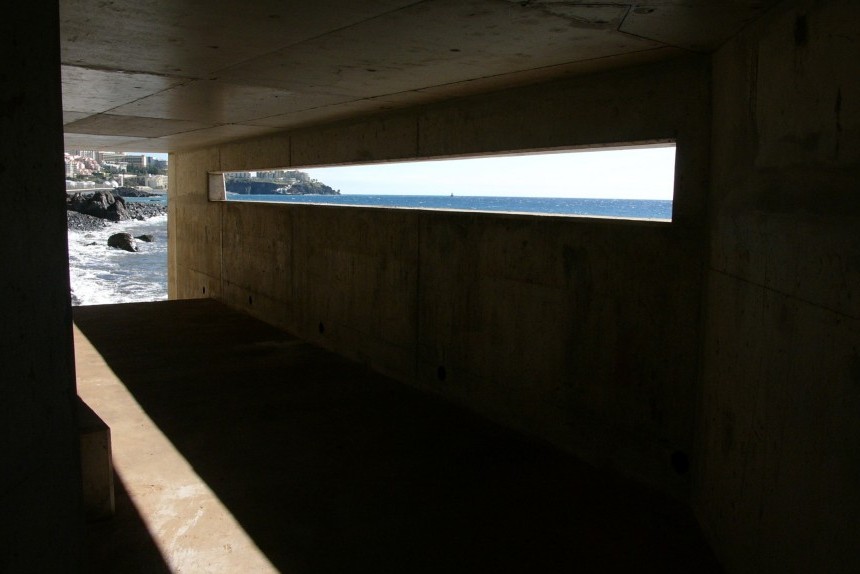 Praia Formosa promenade